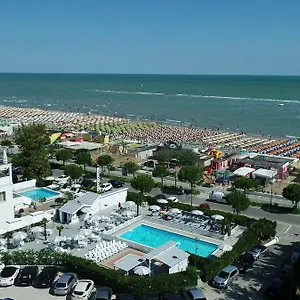 3* Отель Promenade Universale
