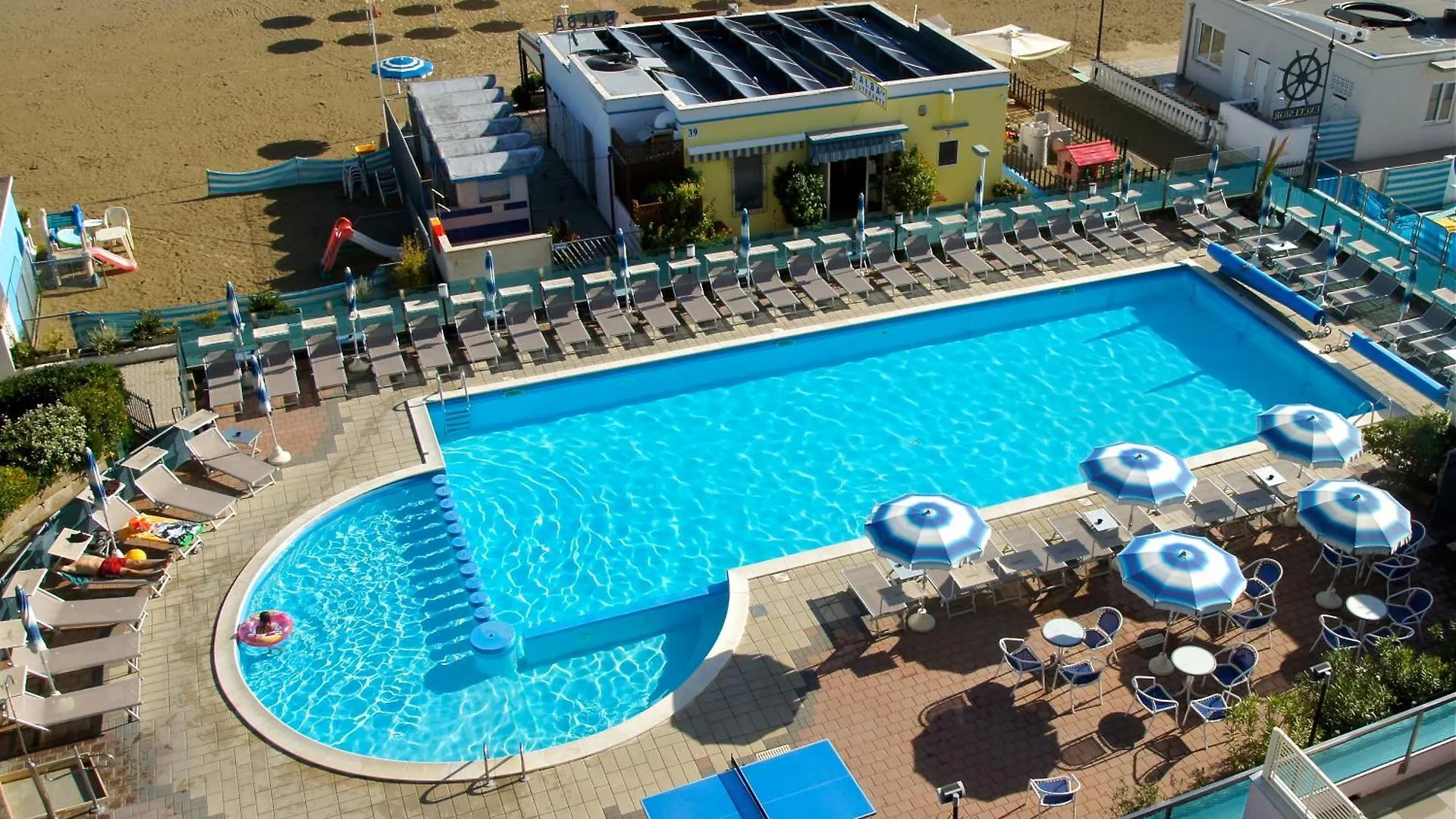 Strand Lungomare Apartment Cesenatico